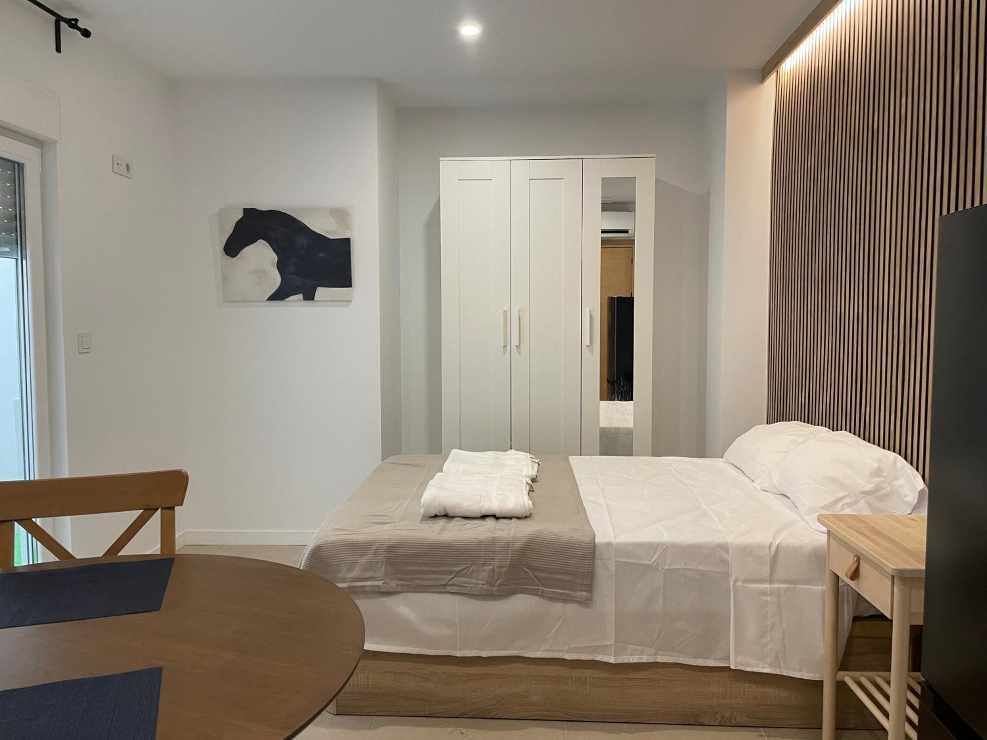 Apartamentos Postiguet Аликанте Екстериор снимка