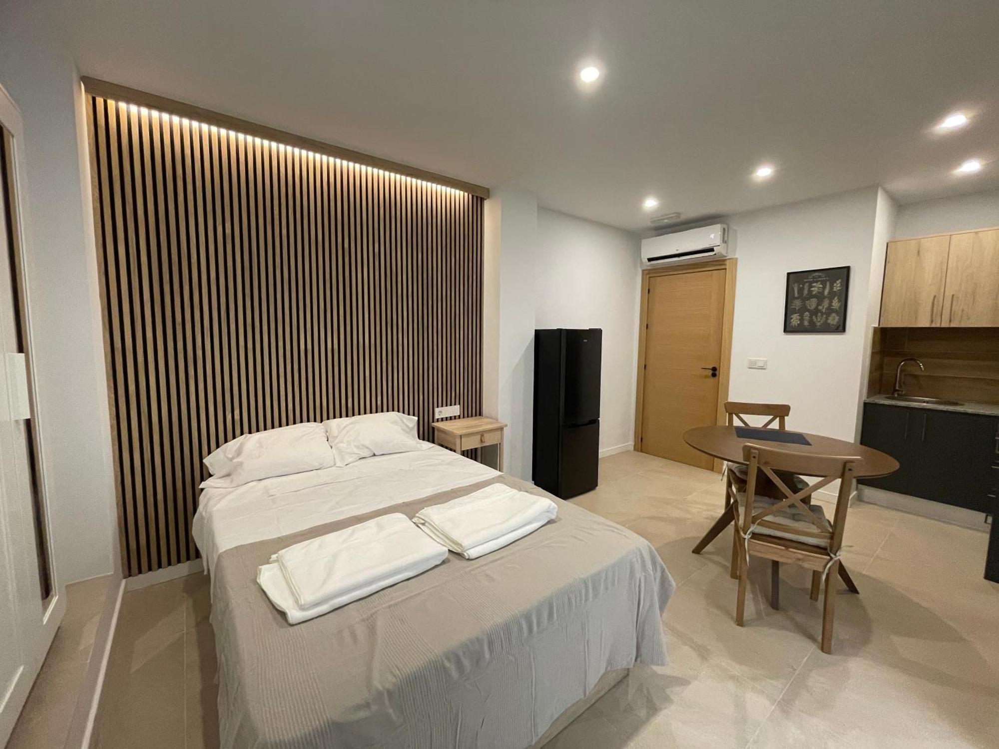 Apartamentos Postiguet Аликанте Екстериор снимка