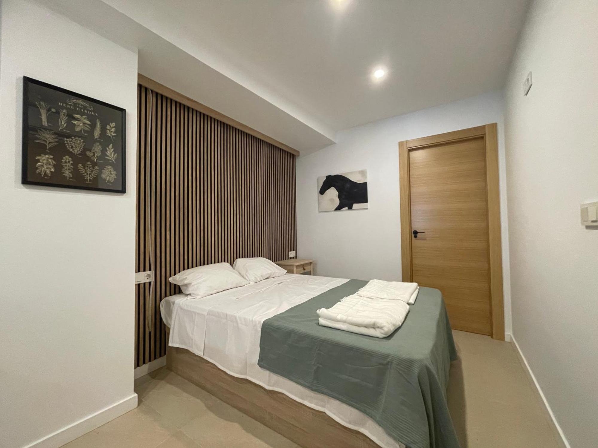Apartamentos Postiguet Аликанте Екстериор снимка