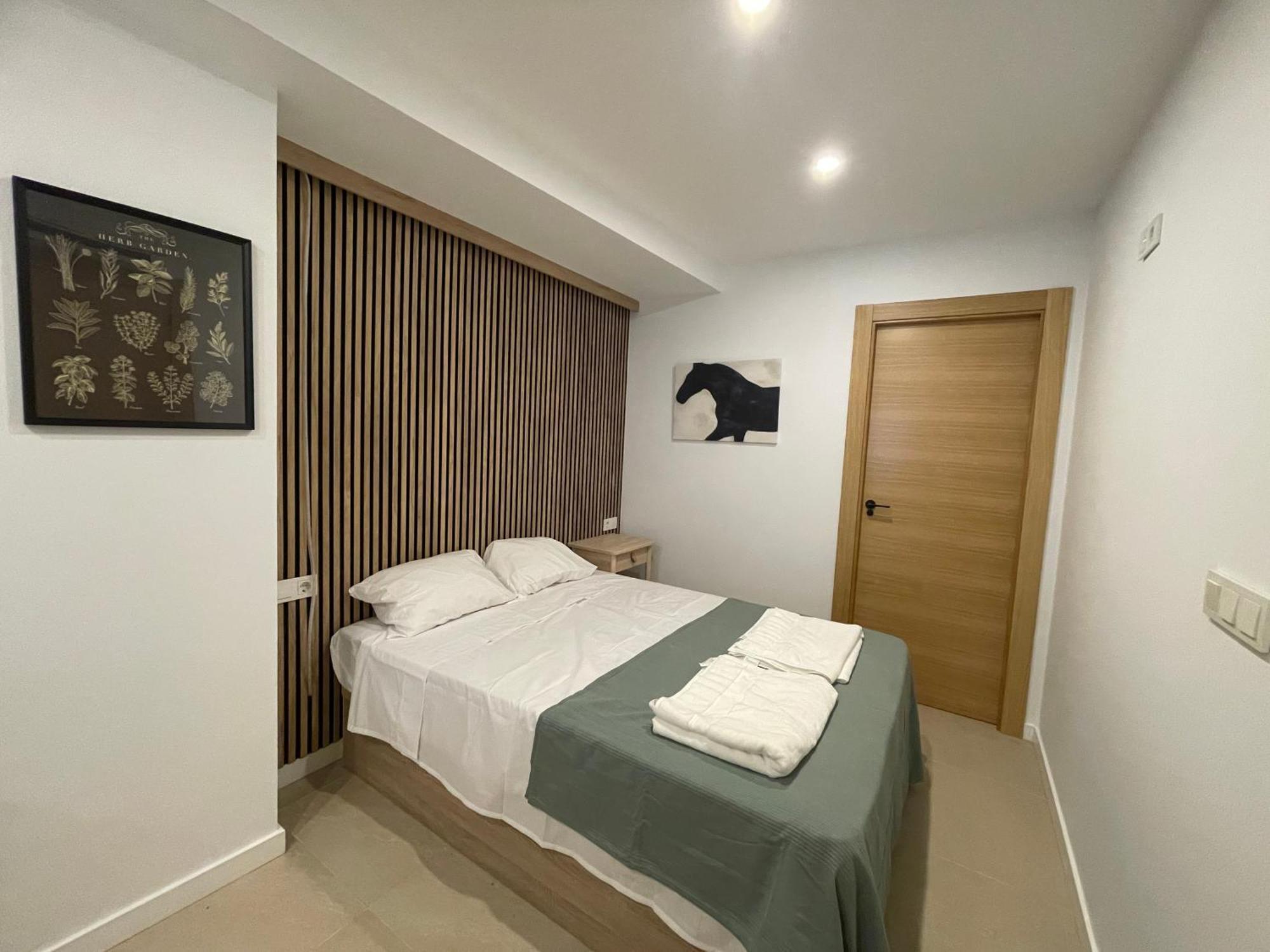 Apartamentos Postiguet Аликанте Екстериор снимка